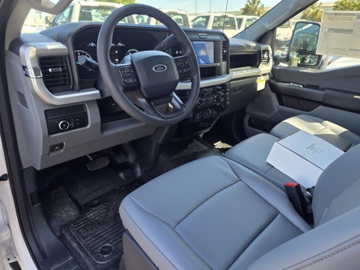 2025 Ford F-600 XL