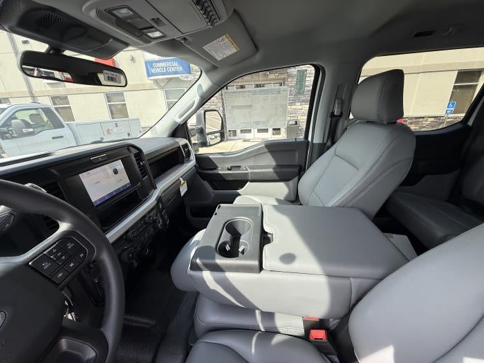 2027 Ford F-550 XL