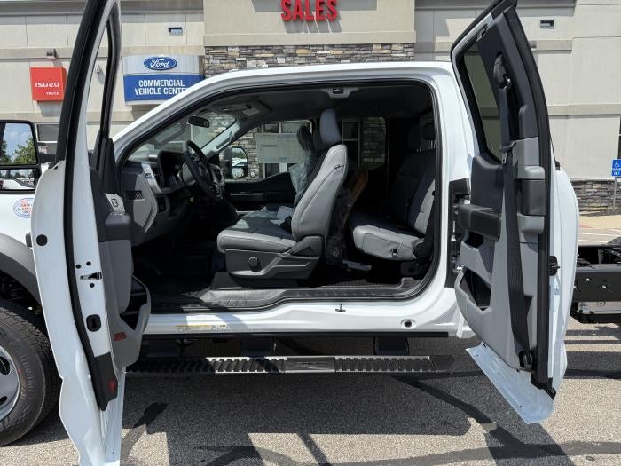 2027 Ford F-550 XL