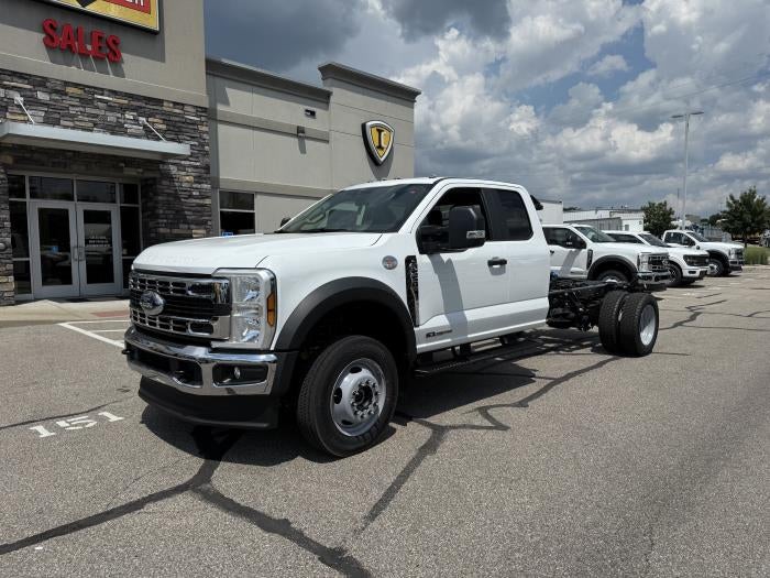 2027 Ford F-550 XL