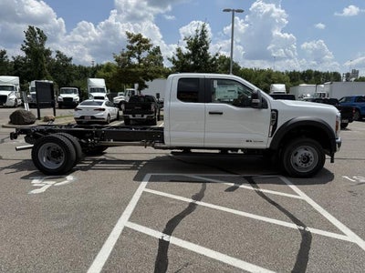 2027 Ford F-550 XL