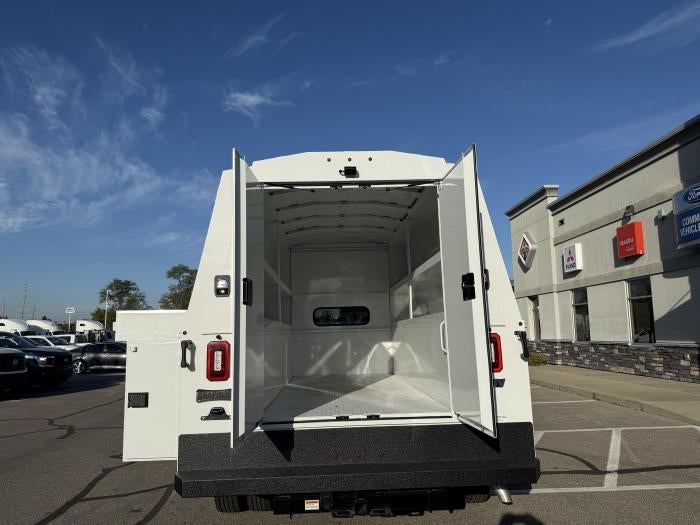 2027 Ford F-550 XL