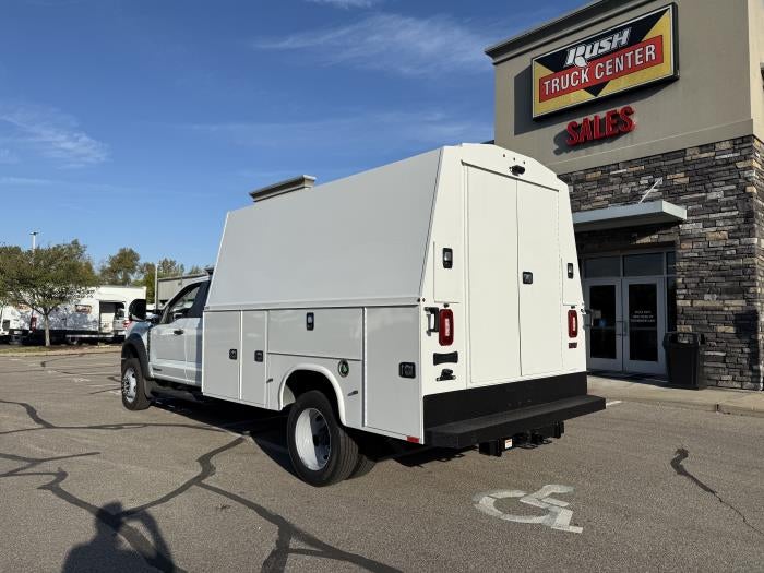 2027 Ford F-550 XL