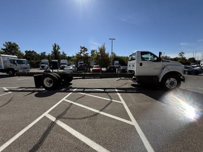 2027 Ford F-750 Preferred