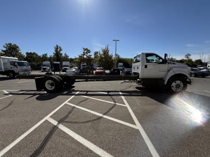 2027 Ford F-750 Preferred
