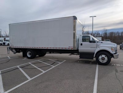 2027 Ford F-750 Standard