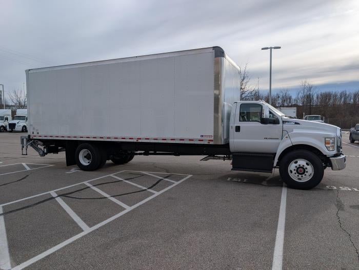 2027 Ford F-750 Standard