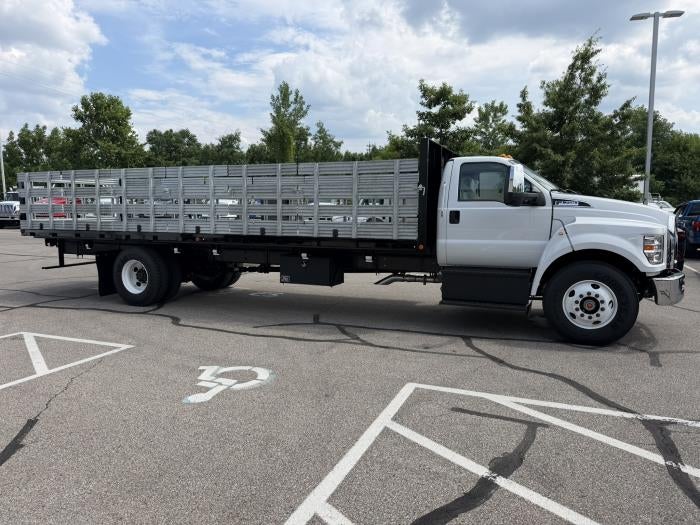 2027 Ford F-750 Standard