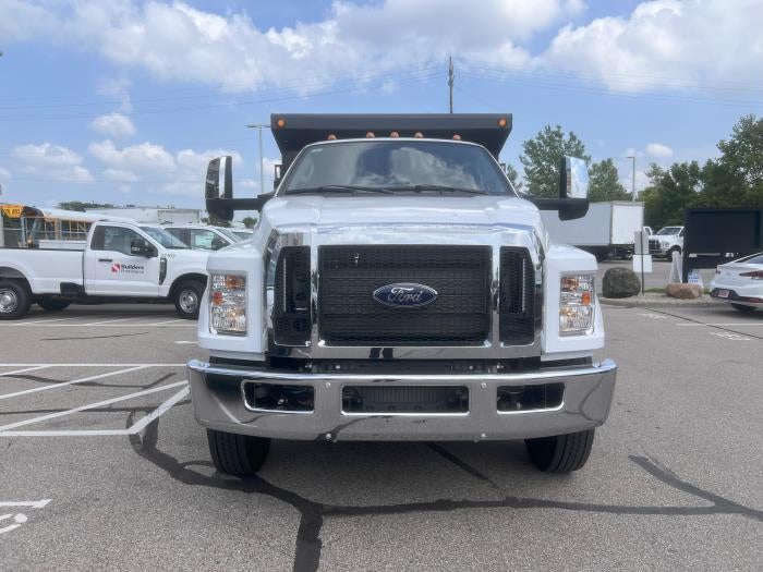 2027 Ford F-750 Standard
