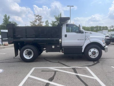 2027 Ford F-750 Standard