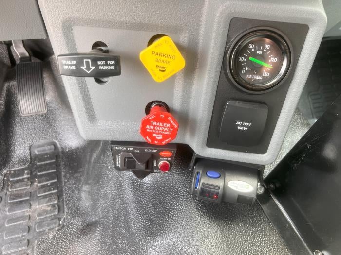 2027 Ford F-750 Standard