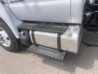 2027 Ford F-750 Standard