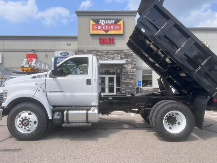 2027 Ford F-750 Standard
