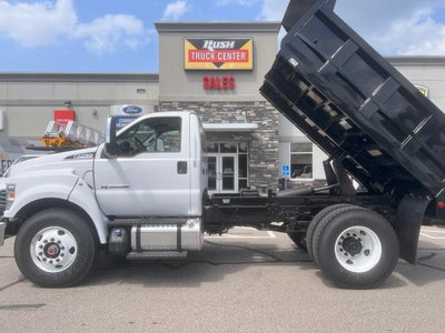 2027 Ford F-750 Standard