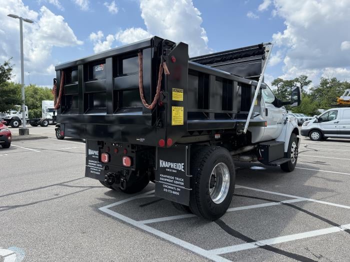 2027 Ford F-750 Standard