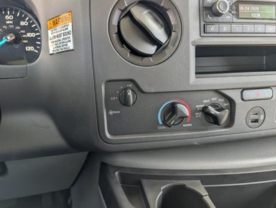 2027 Ford E-450 Standard