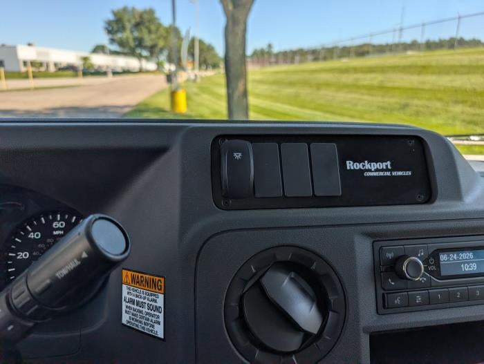 2027 Ford E-450 Standard