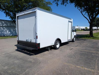2027 Ford E-450 Standard