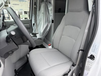 2027 Ford E-450 Standard