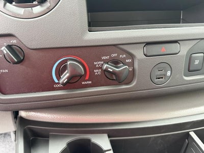 2027 Ford E-450 Standard