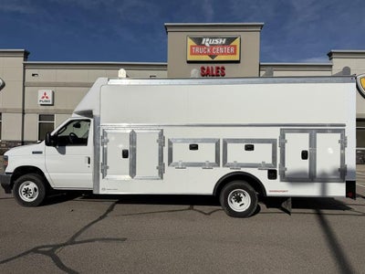 2026 Ford E-450 Standard