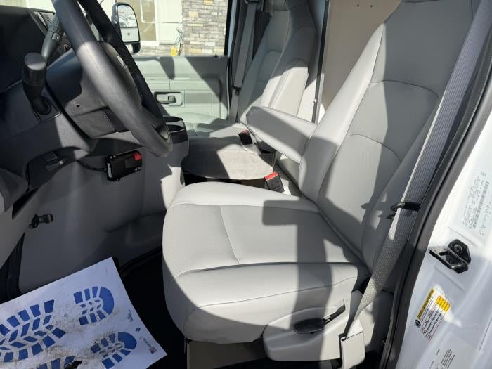 2026 Ford E-450 Standard