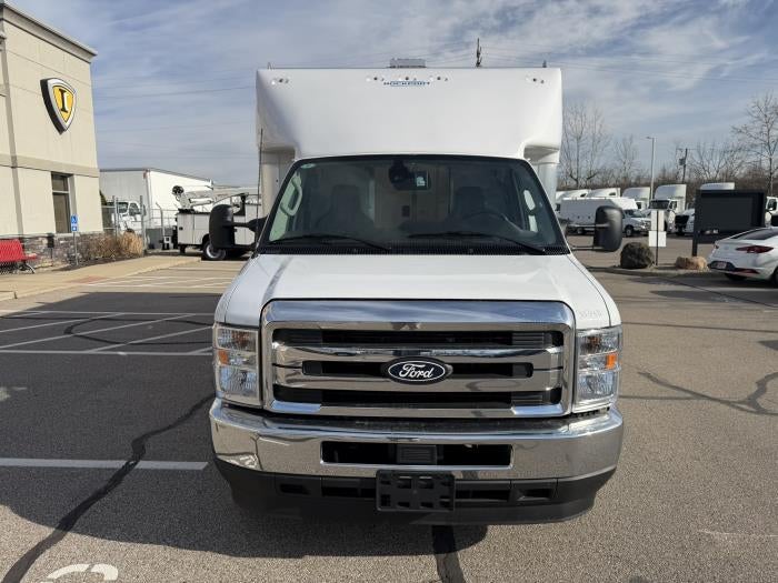 2026 Ford E-450 Standard