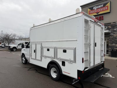 2026 Ford E-450 Standard