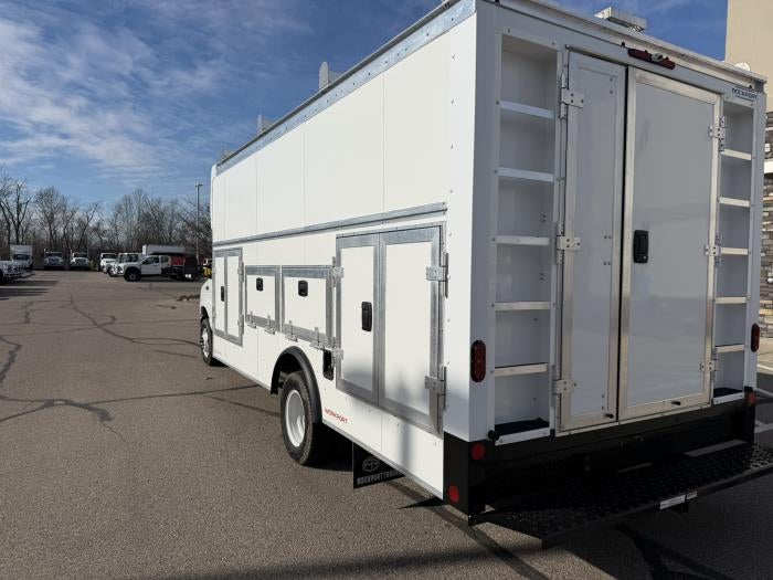 2026 Ford E-450 Standard