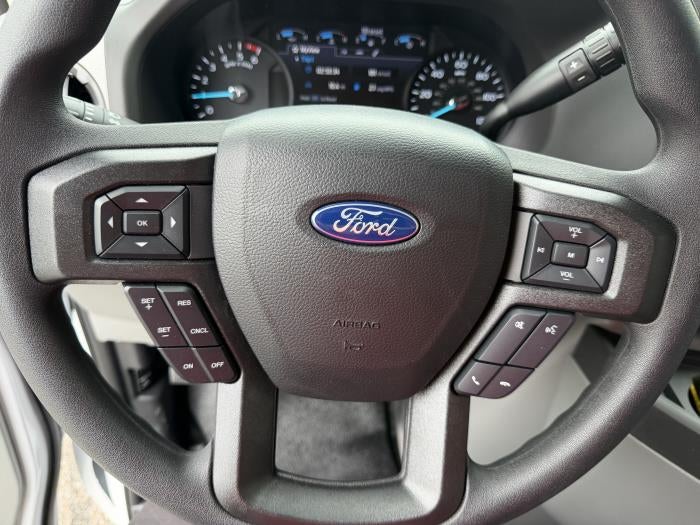2027 Ford E-450 Standard