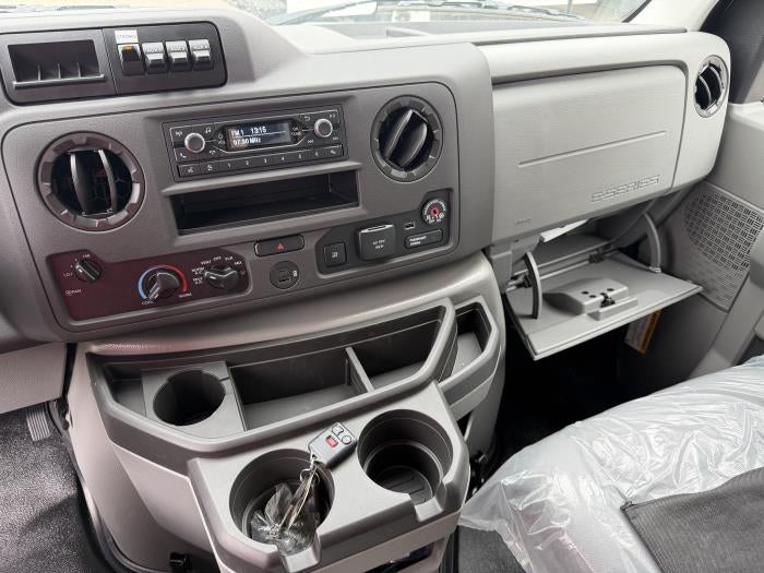 2027 Ford E-450 Standard