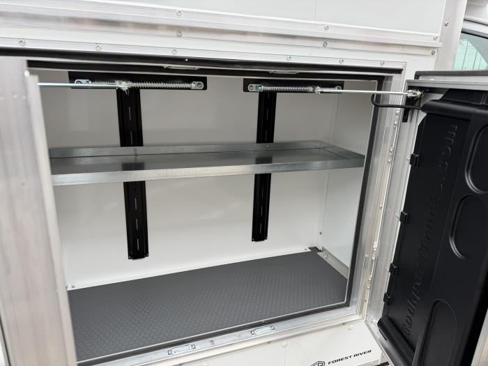 2027 Ford E-450 Standard