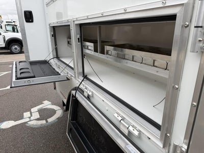 2027 Ford E-450 Standard