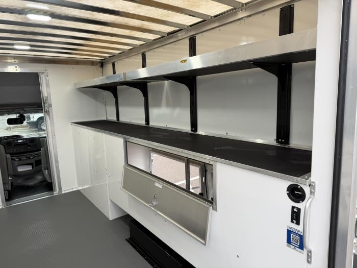 2027 Ford E-450 Standard