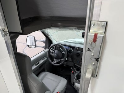 2027 Ford E-450 Standard