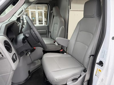 2027 Ford E-450 Standard