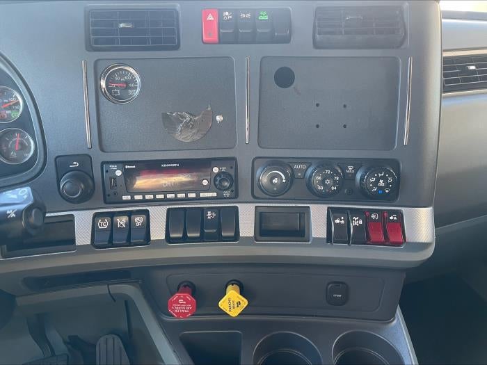 2022 Kenworth T680 Base