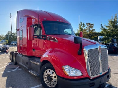 2022 Kenworth T680 Base
