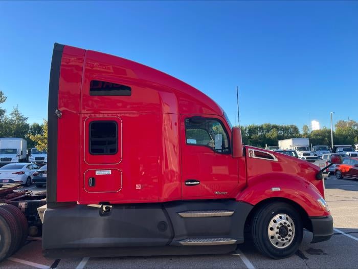 2022 Kenworth T680 Base
