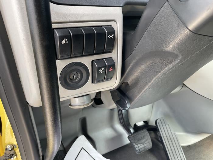 2021 Peterbilt 579 Base