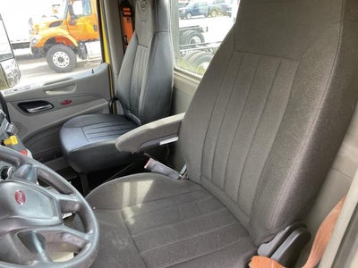 2021 Peterbilt 579 Base