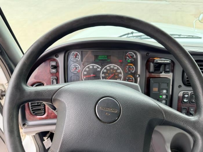 2021 Freightliner Business Class M2 112 Base
