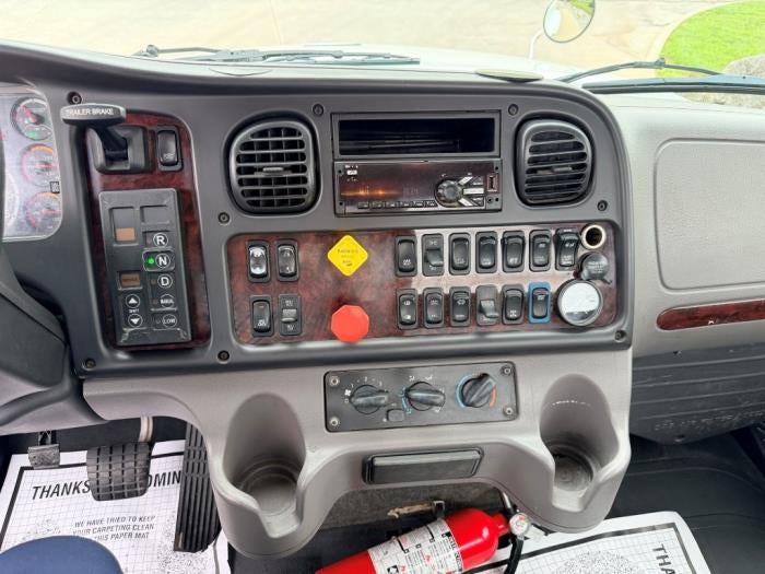 2021 Freightliner Business Class M2 112 Base