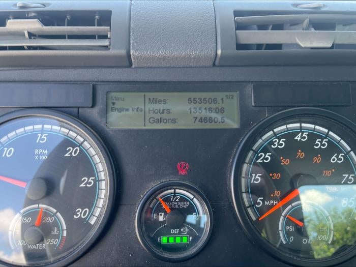 2020 Freightliner Cascadia Base