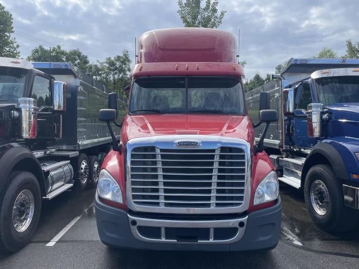 2019 Freightliner Cascadia Base