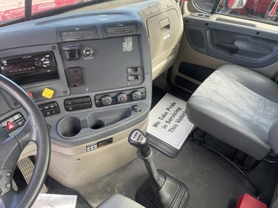 2019 Freightliner Cascadia Base
