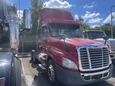2019 Freightliner Cascadia Base