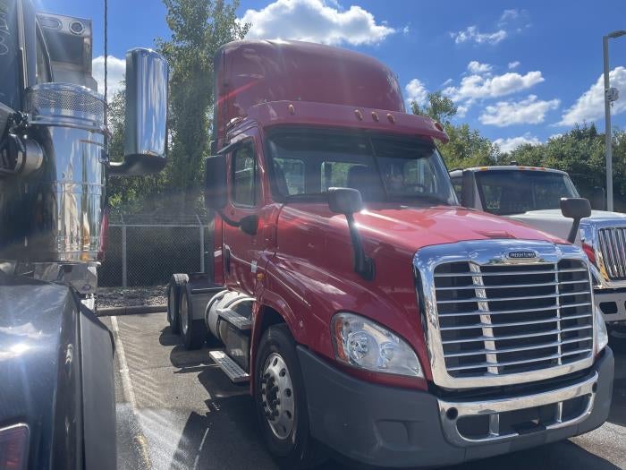 2019 Freightliner Cascadia Base