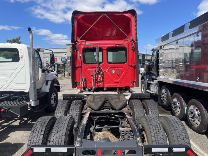 2019 Freightliner Cascadia Base
