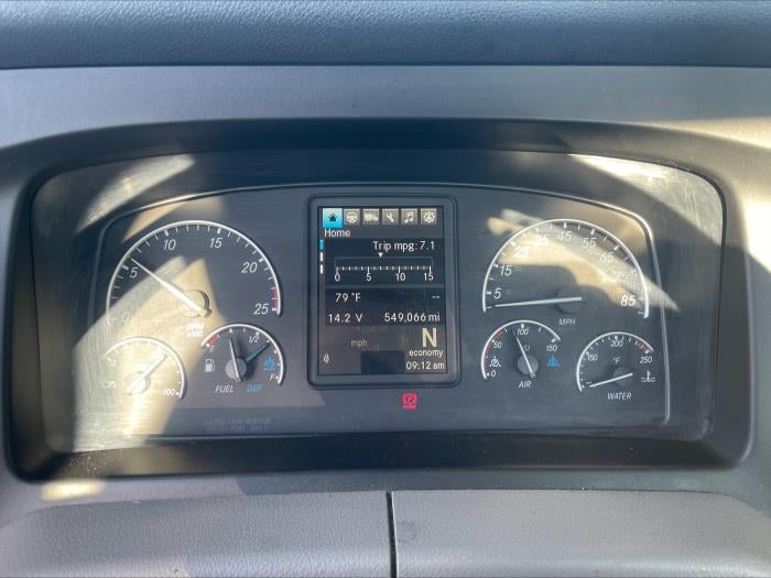 2021 Freightliner Cascadia Base